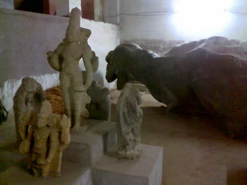 Sculptures at Government Museum | Places to Visit in Coimbatore