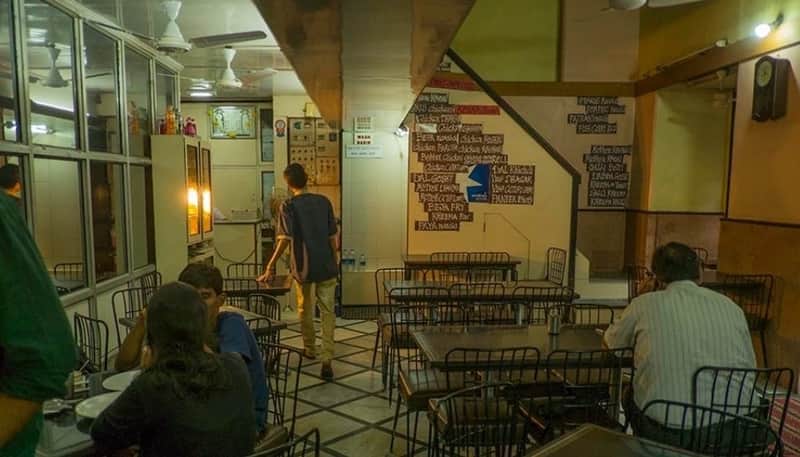 Cafe Excelsior, Fort
