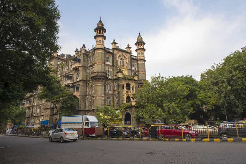 7 Best Places to stay in Mumbai for Tourists; Tourist Places in Mumbai