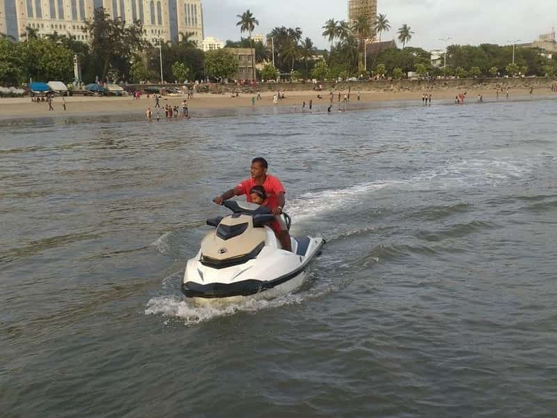 Enjoy jet skiing at the H2O Water Sports Park