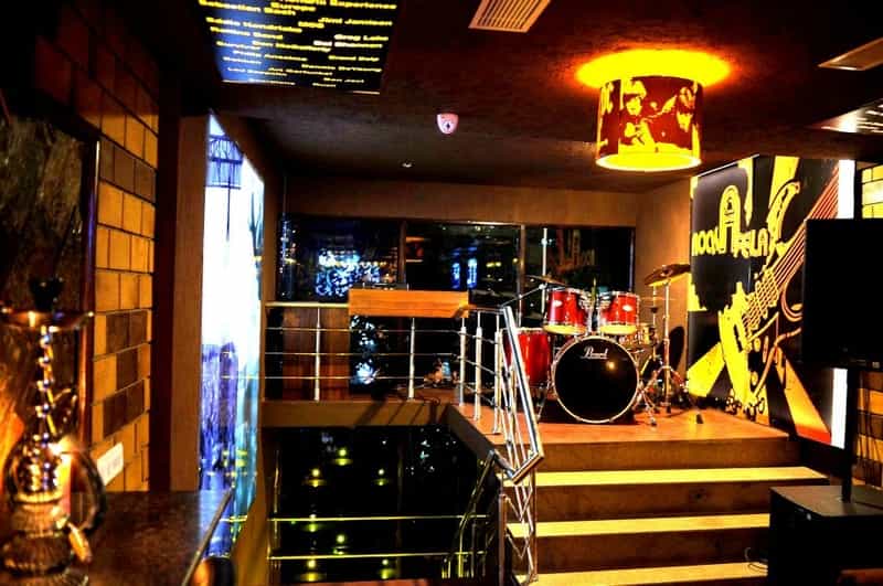 Harry's Karaoke Lounge Bar