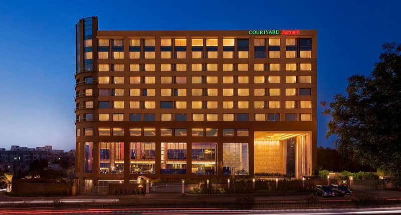 Java+, Courtyard by Marriott