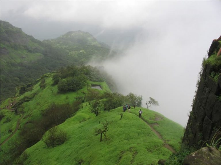 25 Beautiful Places to Visit in Maharashtra [2021 Updated List] Tourist Places in Maharashtra