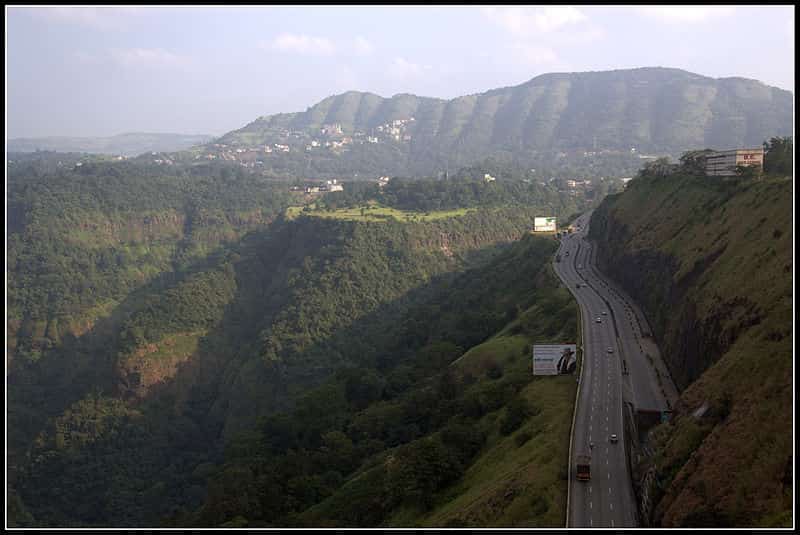 The view from the expressway that connects Mumbai and Lonavala