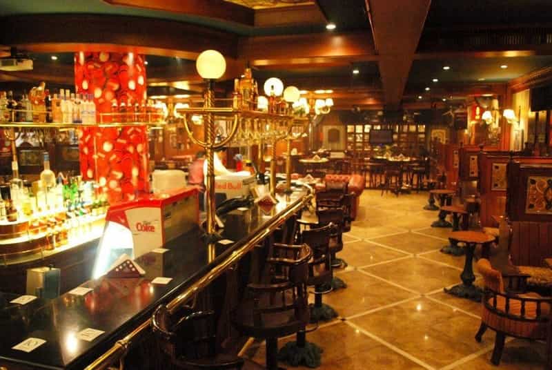 Check out the best Hyderabad bar and restaurant
