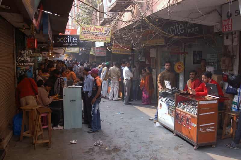 toy market in karol bagh