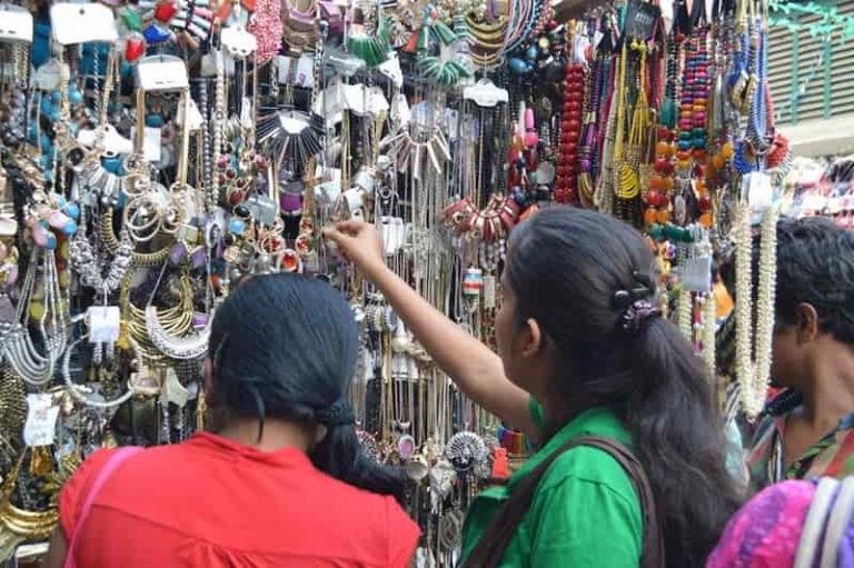 10 Cheap Shopping Places in Kolkata Best Places to Shop in Kolkata