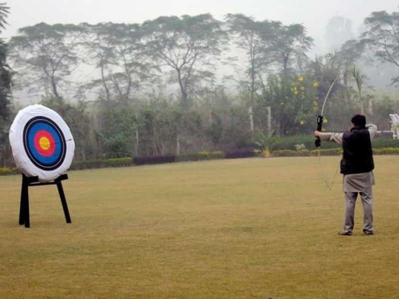 Enjoy rappelling, archery or dolphin sighting at Baghaan