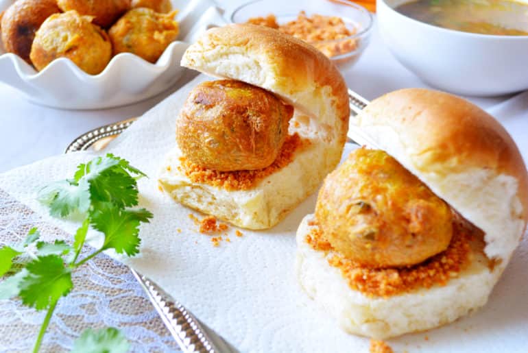 For some awesome hot vadas visit Ganesh Vada Pav 