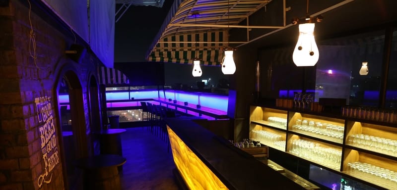 Bars and Clubs – Fanouris