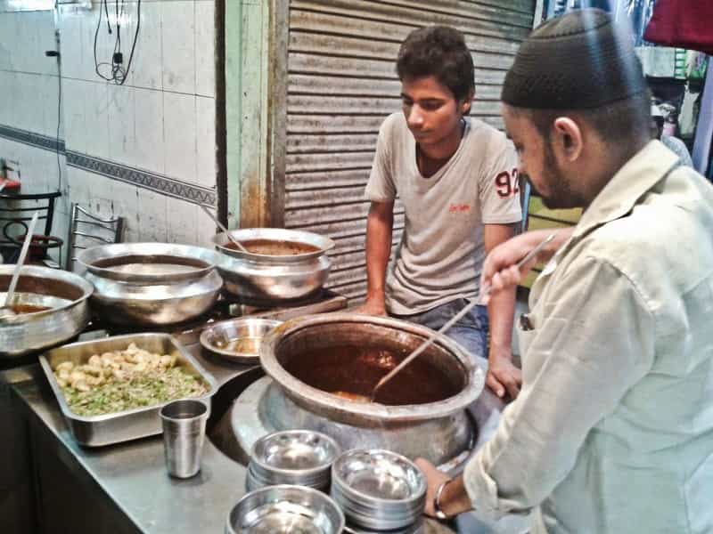 Nihari Breakfast at Matia Mahal