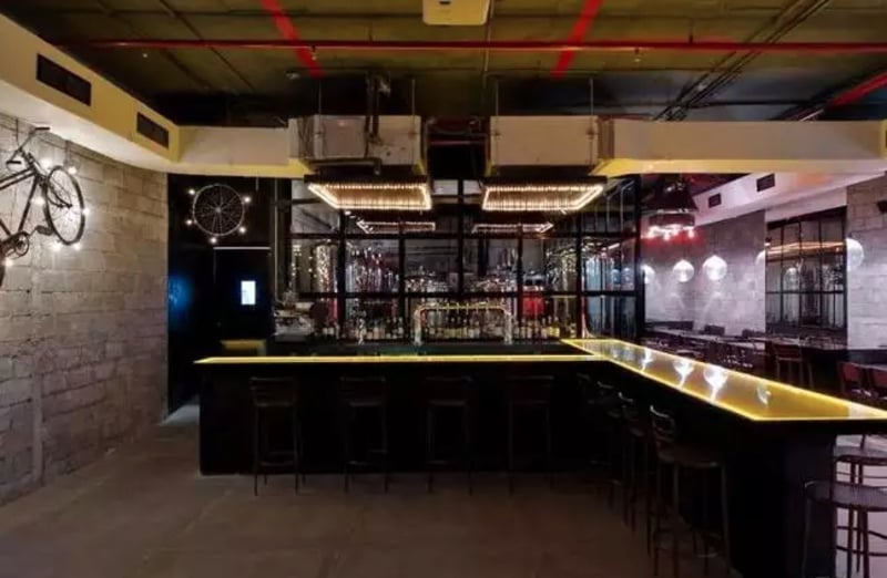The White Owl - Brewery & Bistro, Lower Parel