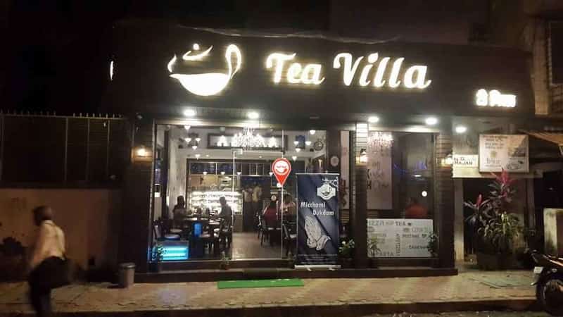 Grab a quick coffee and snack at the Tea Villa outlets in the city 