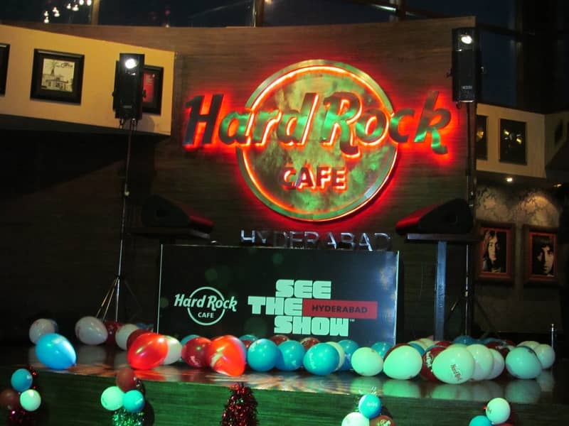 Check out the best Hyderabad bar and restaurant