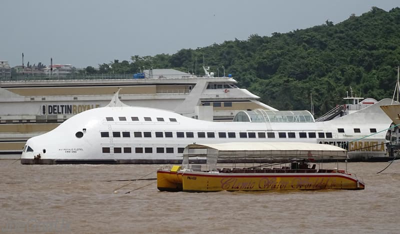 MV Caravela