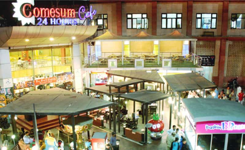  The Comesum restaurant compound