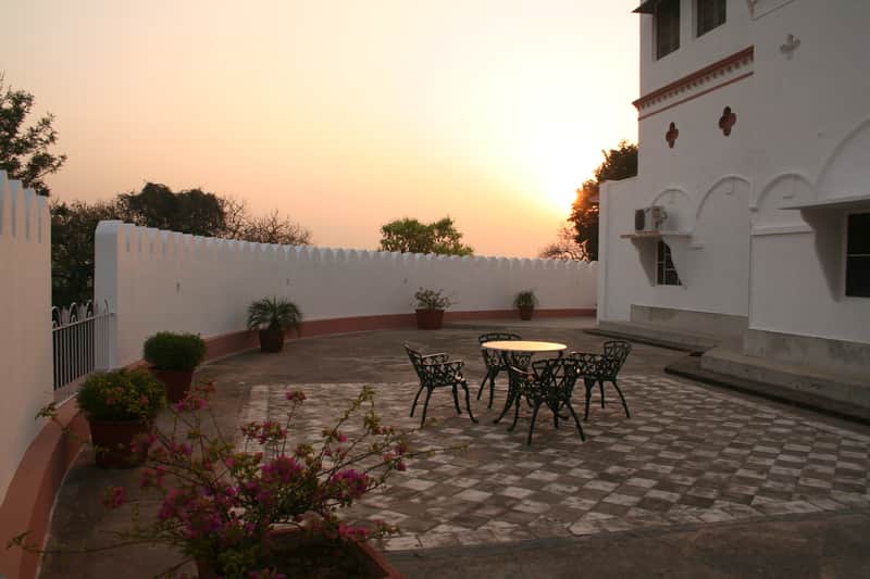 The Kuchesar Mud Fort is an excellent weekend getaway
