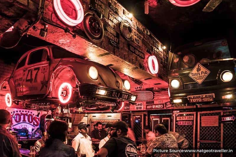Toto’s Garage has limited seating so head there early on the weekend