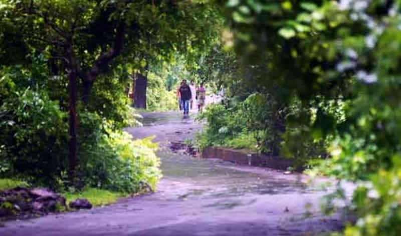 Visitors at the bottom of the Yeoor Hills