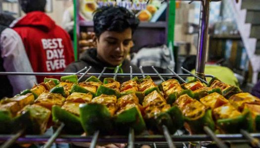 18 Food Places in Delhi Through Heritage Bazaars and Trendy Eateries