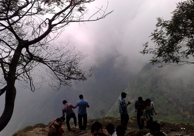  Locals at the viewpoint