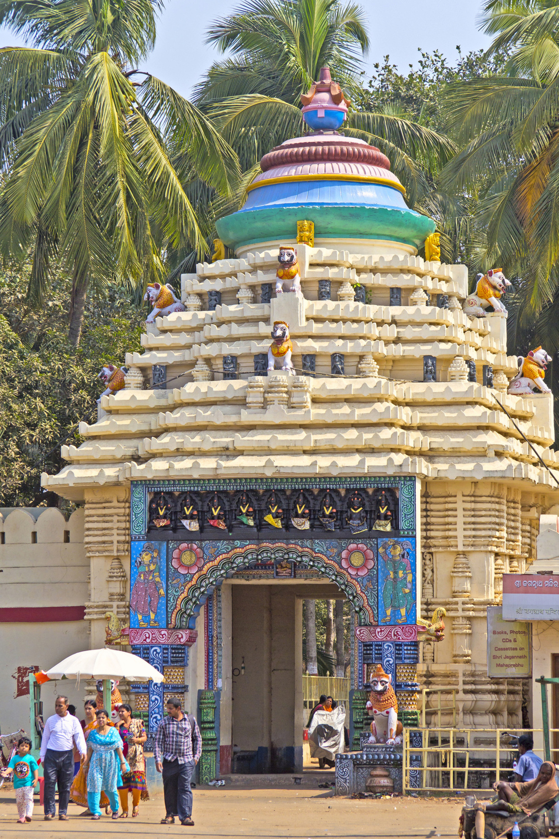 tourist places near puri with distance