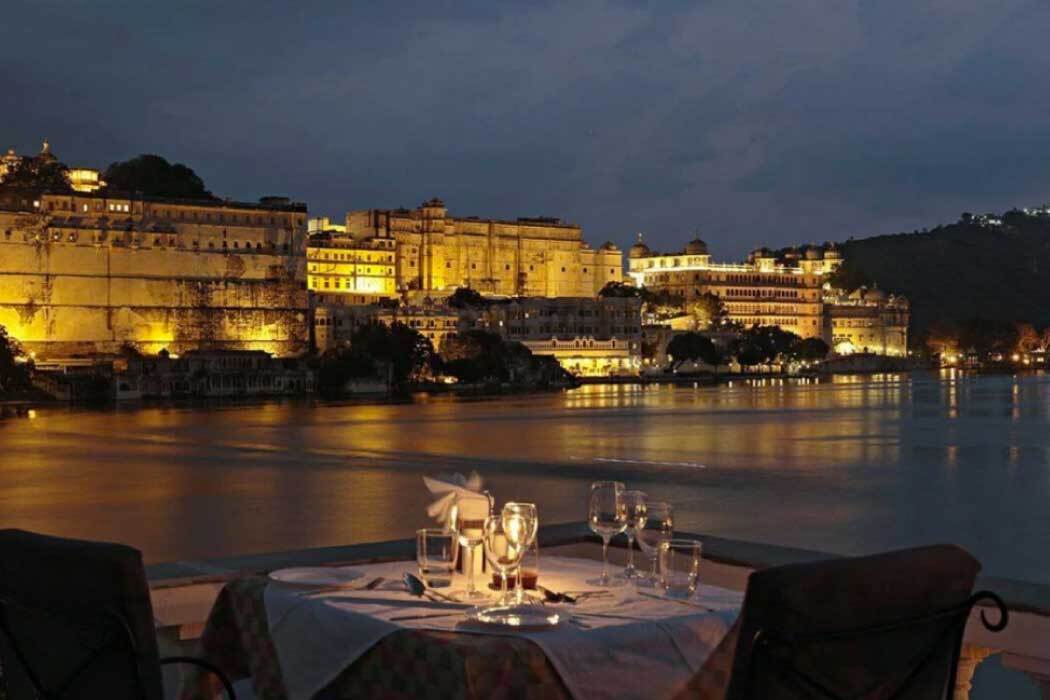 10 Best Romantic Candlelight Dinner Destinations in India (2022) Treebo Blogs