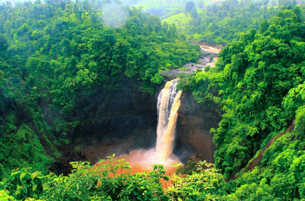 Jawhar is one of the untouched hill stations in Maharashtra