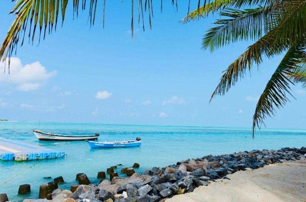 Lakshadweep a group of islands is also one of the union territories of India