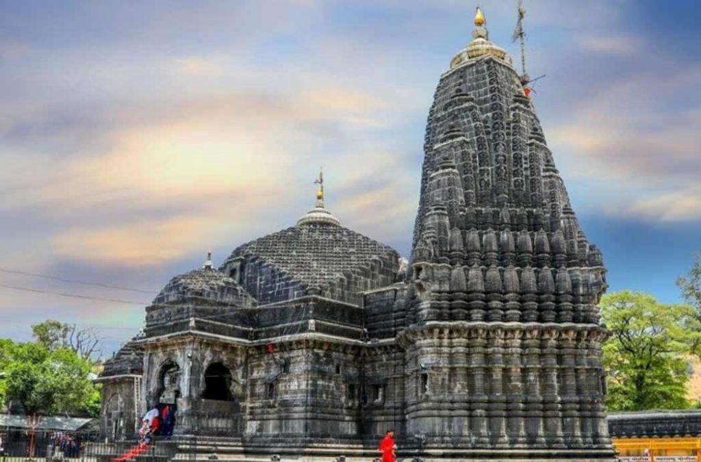 Visit the Trimbakeshwar Shiva Temple to celebrate the grand festival of Maha Shivaratri 2024