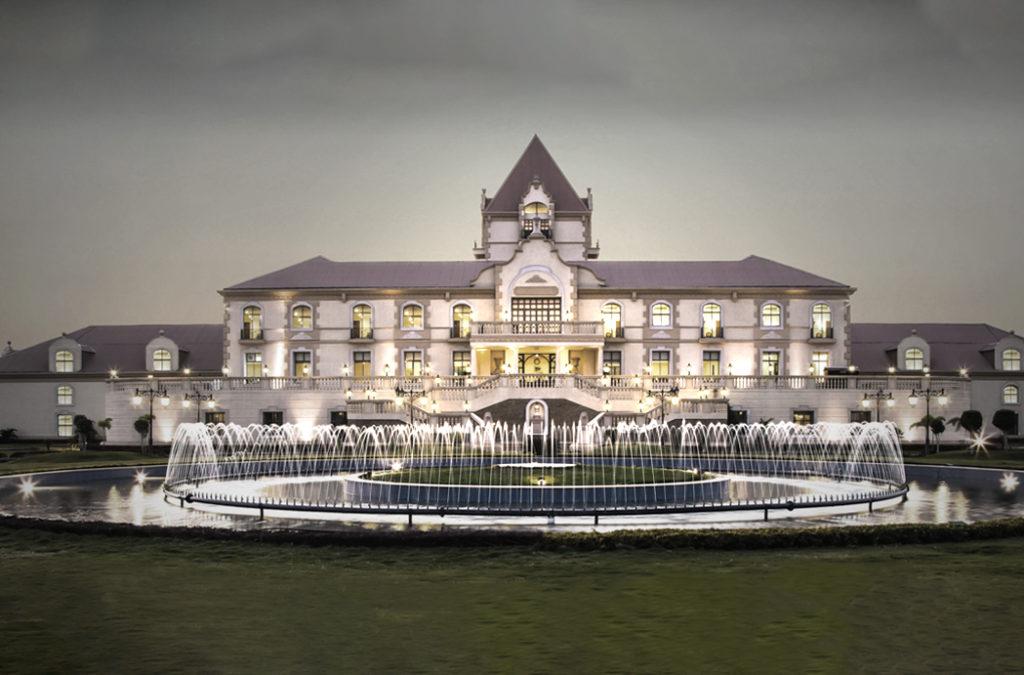 Experience a lavish time at the Four Seasons Vineyard that is known to produce a variety of wines.