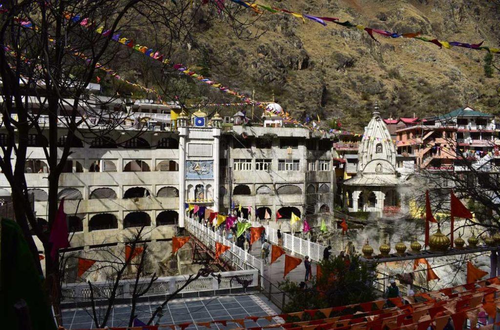  Manikaran Sahib Gurudwara is a must visit on your Kasol trip