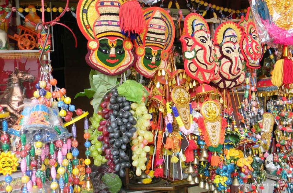 Witness the festivities during Navratri at Mahalaxmi Temple, Kolhapur.