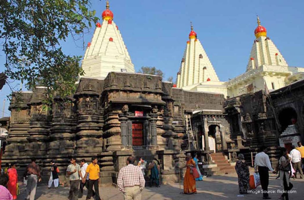 Immerse in the spirituality at MAhalaxmi Temple, Kolhapur.