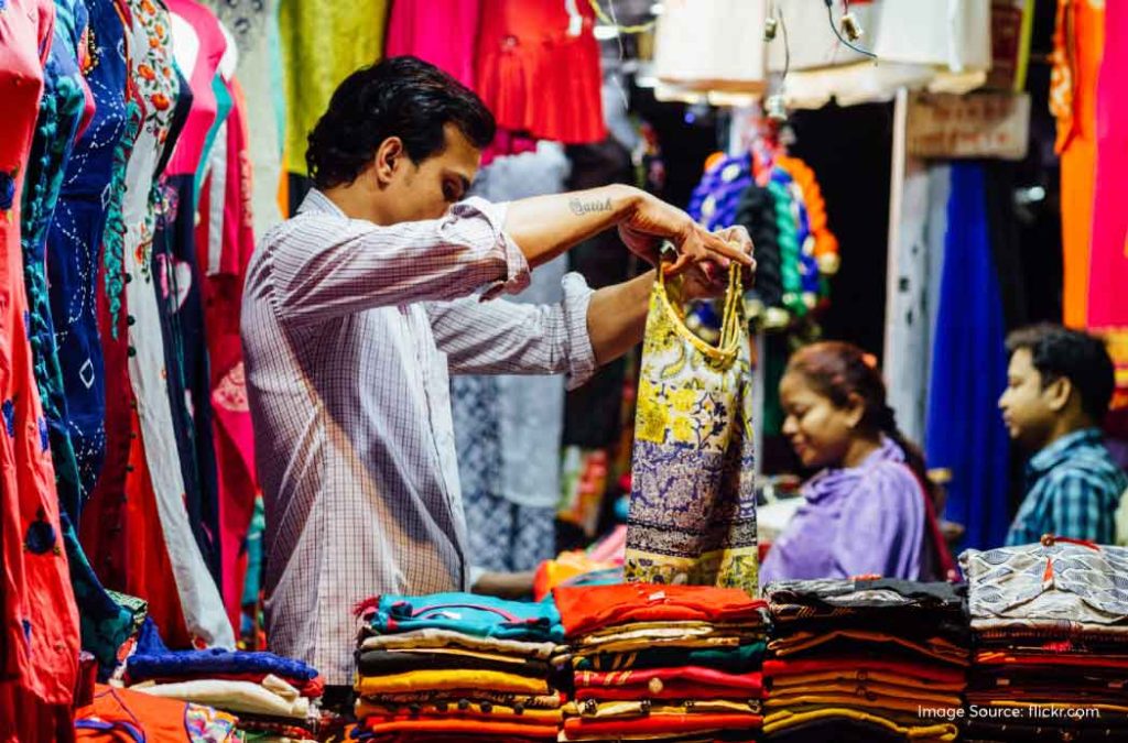 Check out the best places to do shopping in Kanpur
