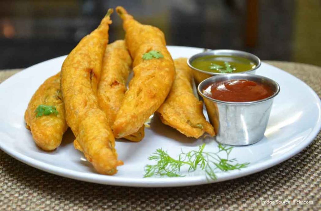 Check out the famous dish of Rajasthan and choose your favourite