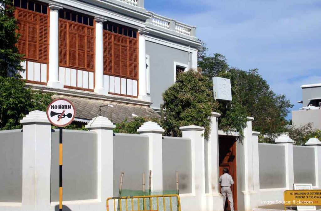  Aurobindo Ashram is a famous place to see in Puducherry