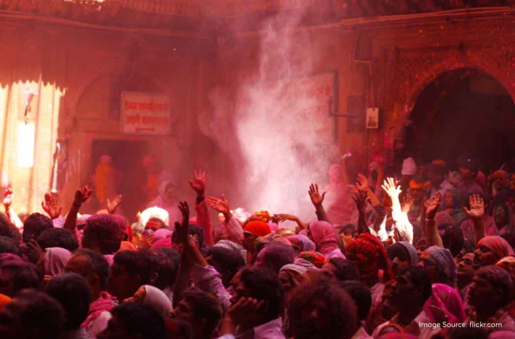 Check out the guide to visit Banke Bihari Temple Vrindavan