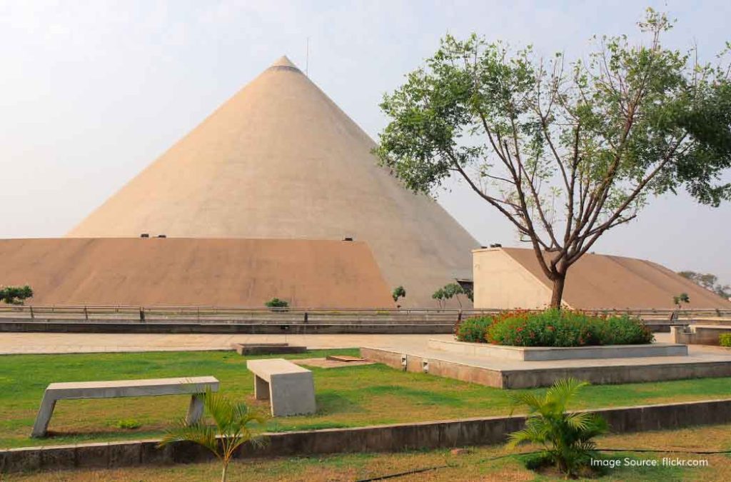 Here are the best places to visit in Gandhinagar