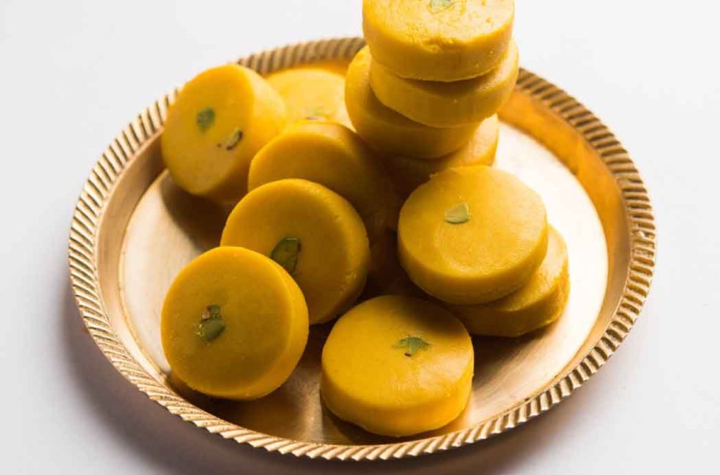 Mathura Peda is one of the most delicious foods of Uttar Pradesh