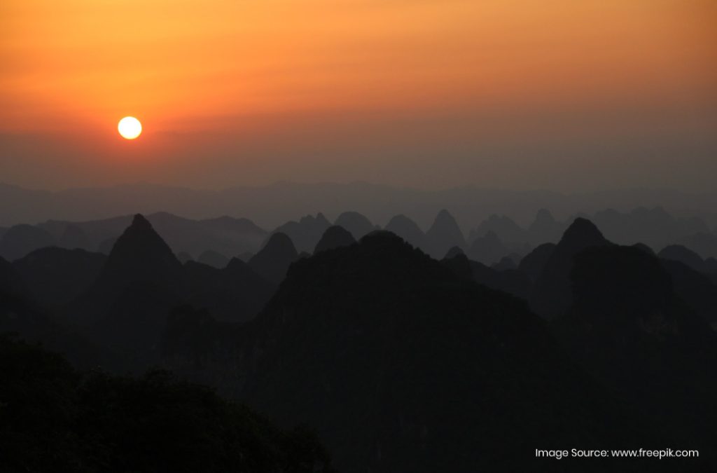 Best way to reach places to visit in Daringbadi is through road trips.