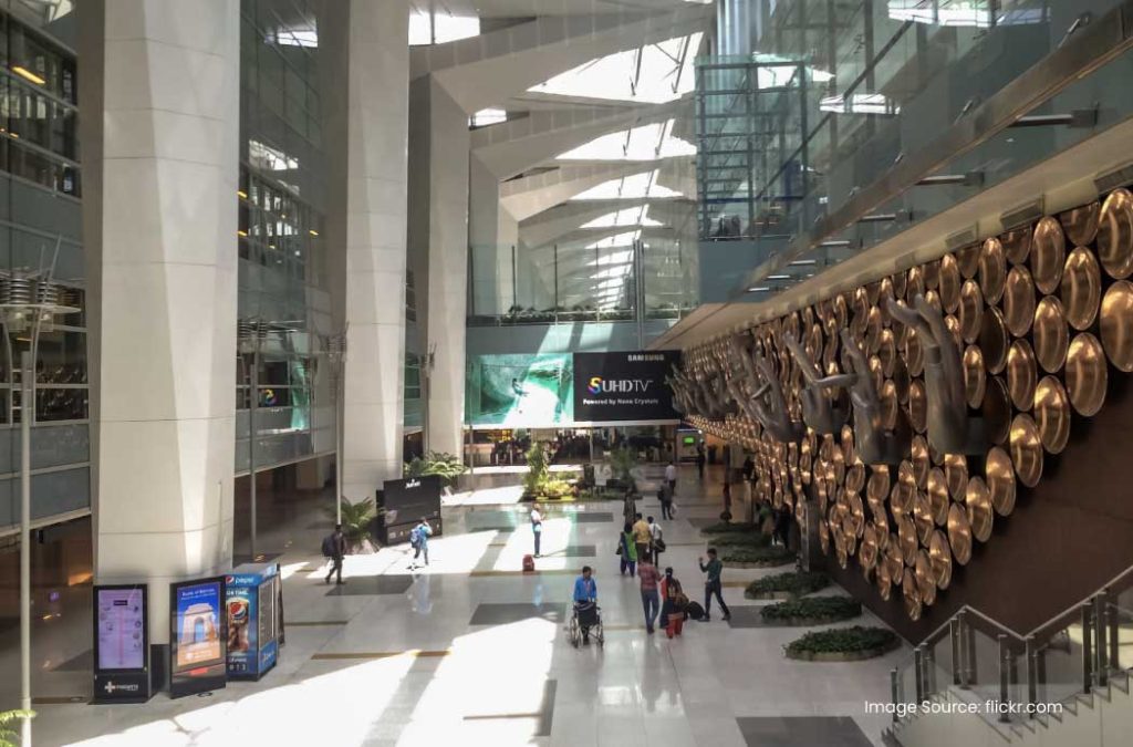 Indira Gandhi International Airport, Delhi is the nearest airport to reach Red Fort (Lal Quila)