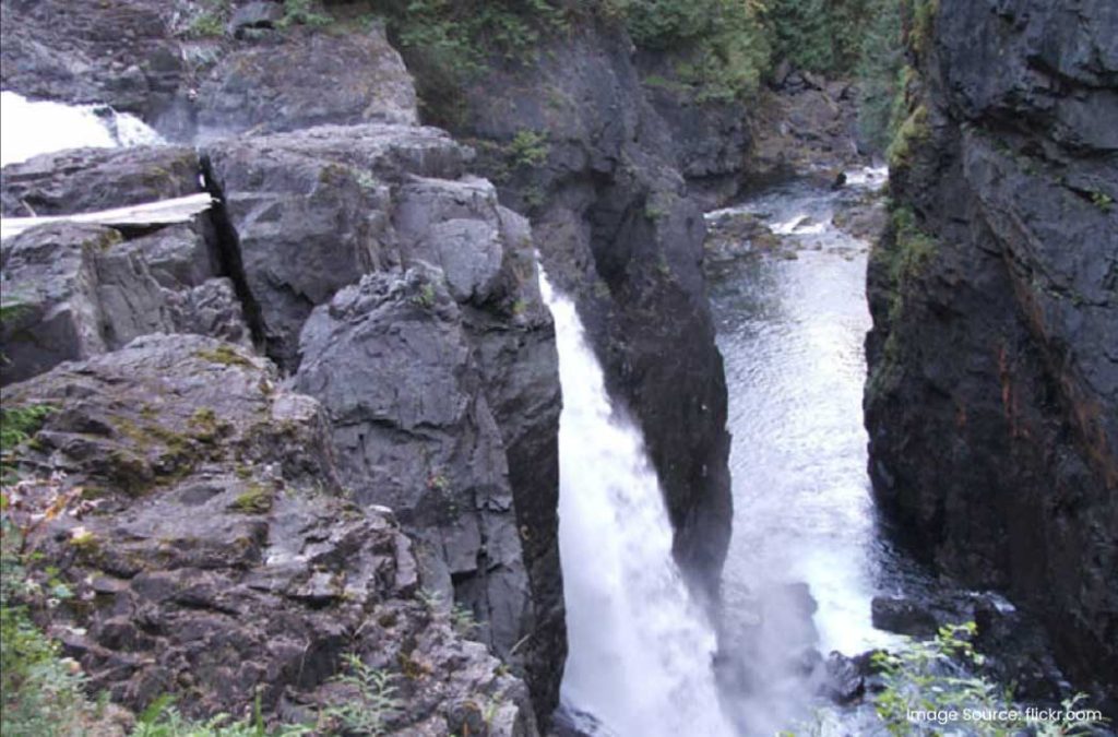 Elk Falls is one of the best places to visit in Kotagiri.