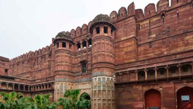 Visit Agra Fort