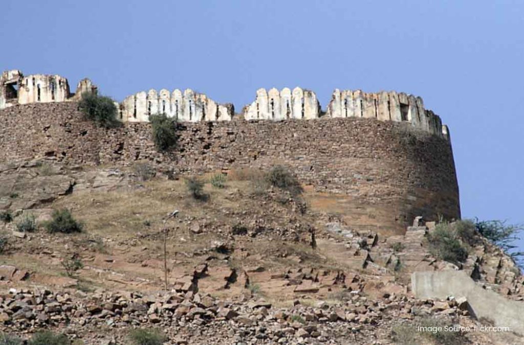 Taragarh Fort is a historic place near Ajmer Sharif Dargah.