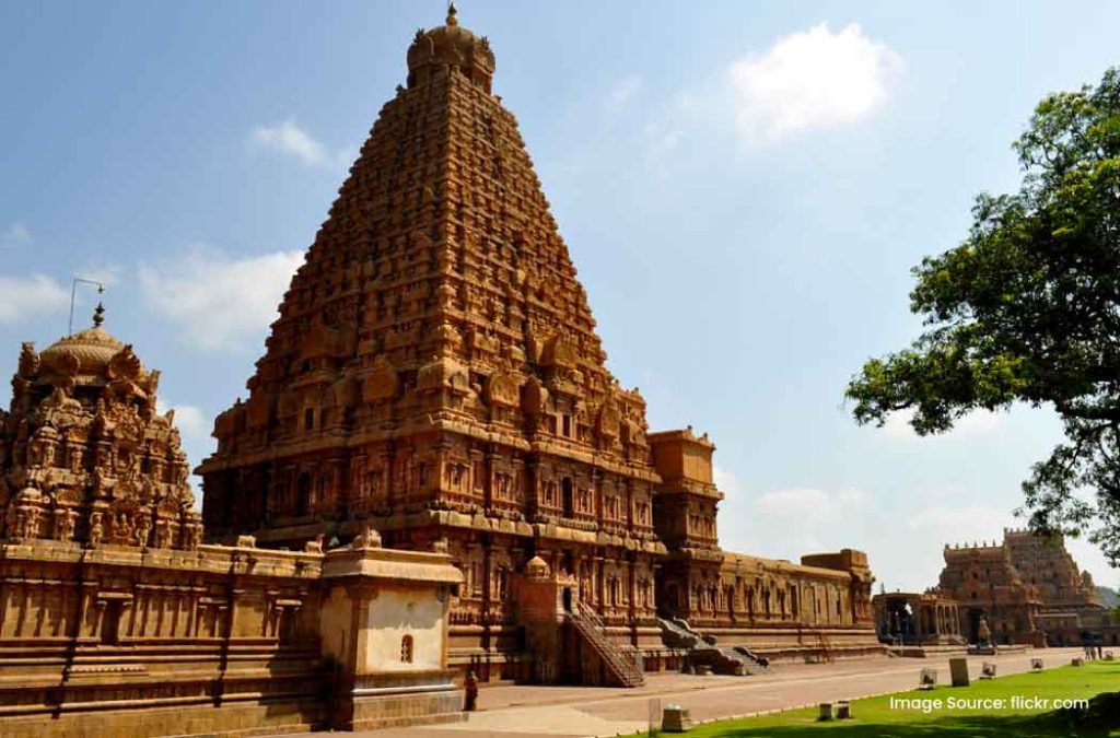 Use this Brihadeeswarar Temple guide for exploring the place of worship 