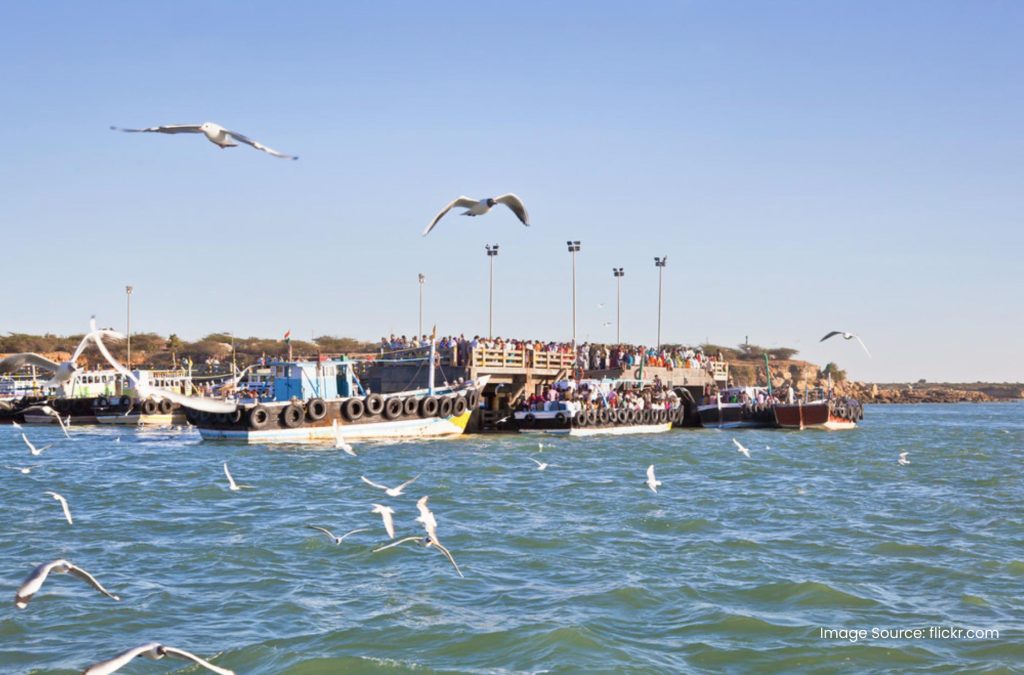 Check this helpful guide to explore Beyt Dwarka Island