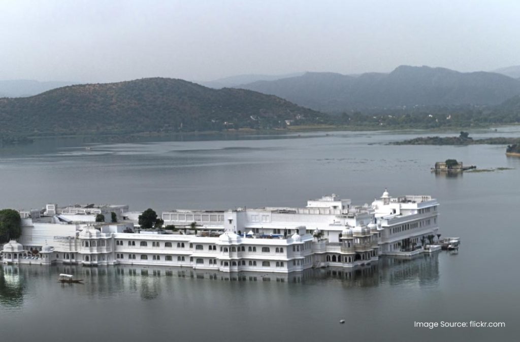Here is your guide for exploring the Fateh Sagar Lake