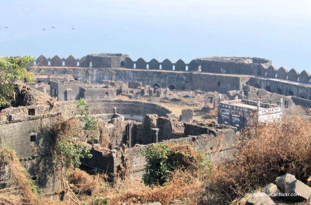 Murud Jhanjira Fort and Beach are famous attractions near Kashid Beach.