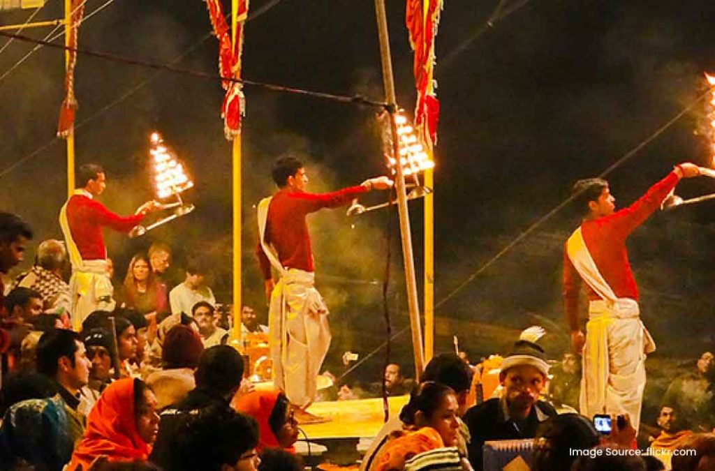 Here is everything you need to know about Triveni Ghat and its divine Ganga aarti 
